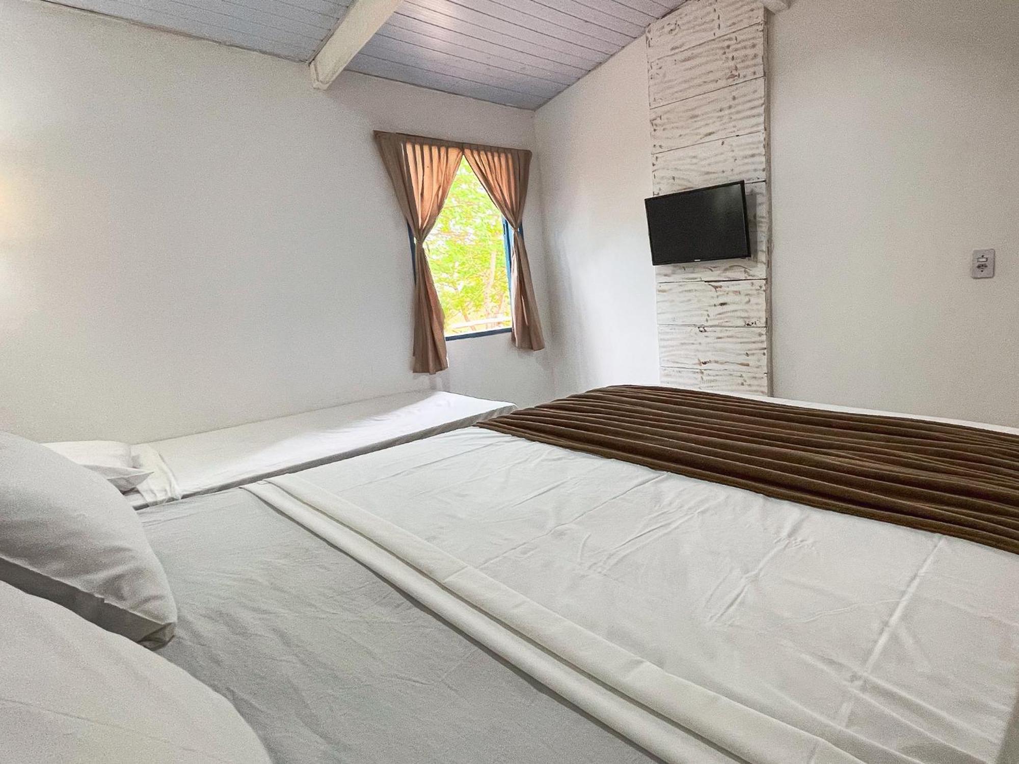 Ranchos 30 Hotel Fazenda Hidrolandia  Eksteriør bilde