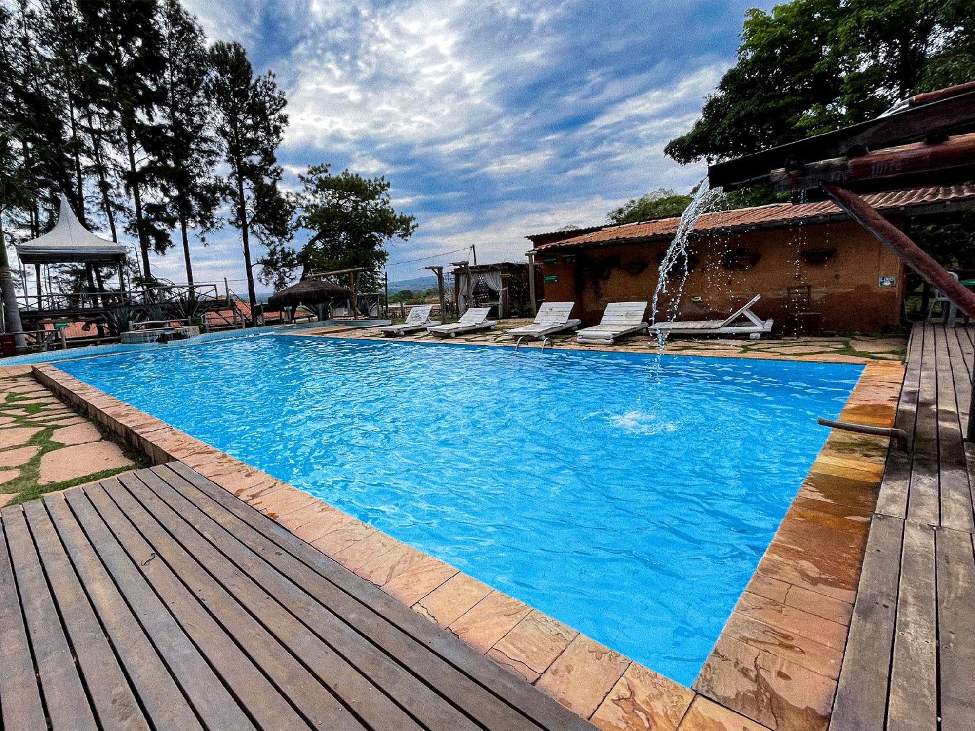 Ranchos 30 Hotel Fazenda Hidrolandia  Eksteriør bilde