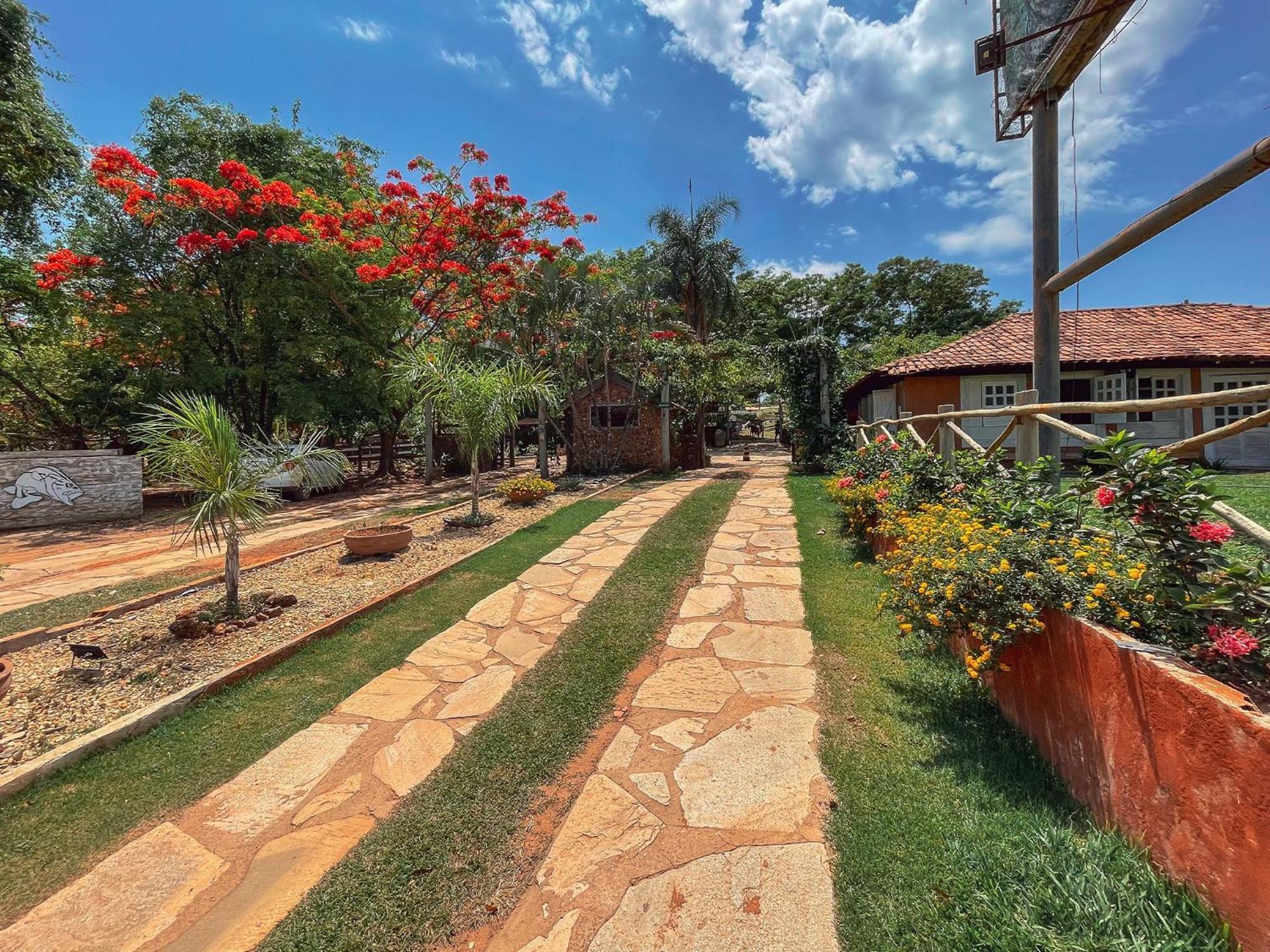 Ranchos 30 Hotel Fazenda Hidrolandia  Eksteriør bilde